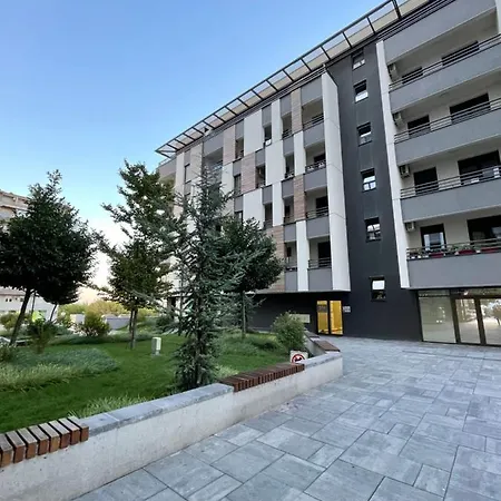 Neva Apartment *